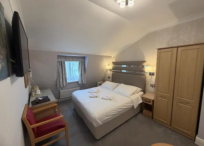Kingswaypark Hotel At Park Avenue Londra